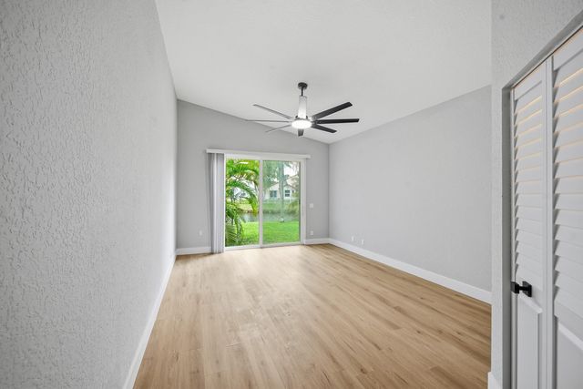 285 NW 45th Terrace, Deerfield Beach, FL 33442
