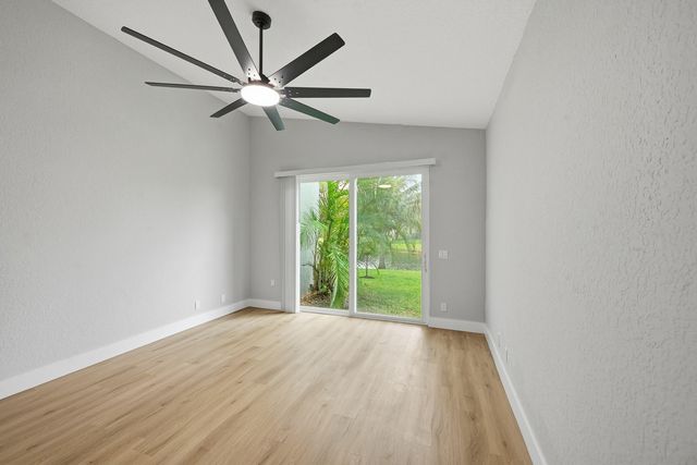 285 NW 45th Terrace, Deerfield Beach, FL 33442