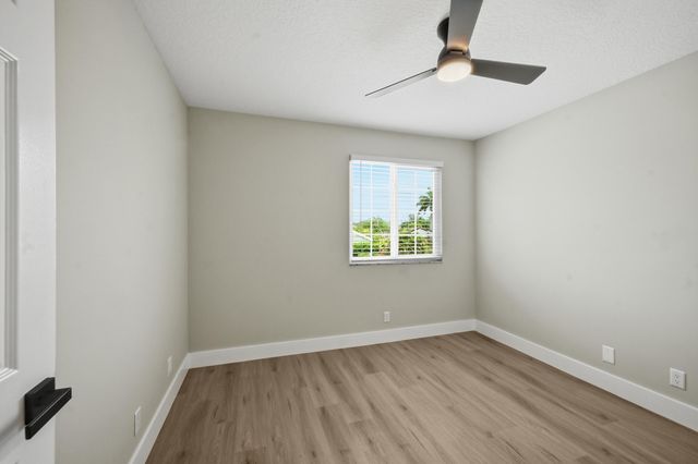 285 NW 45th Terrace, Deerfield Beach, FL 33442