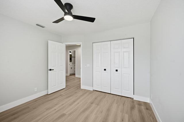 285 NW 45th Terrace, Deerfield Beach, FL 33442