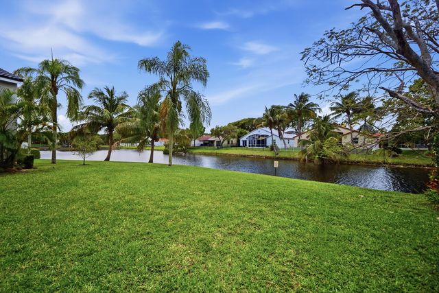285 NW 45th Terrace, Deerfield Beach, FL 33442