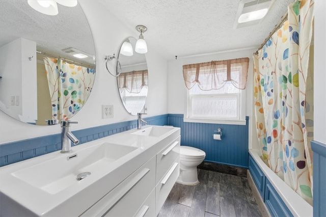 1135 Locust Ave, South Strabane, PA 15301