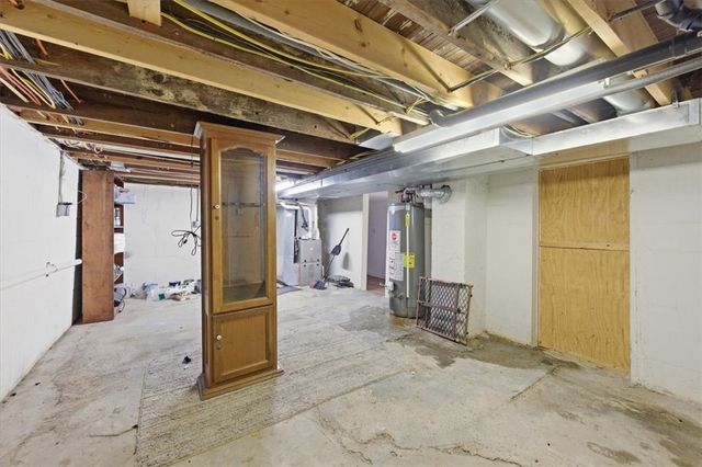 1135 Locust Ave, South Strabane, PA 15301