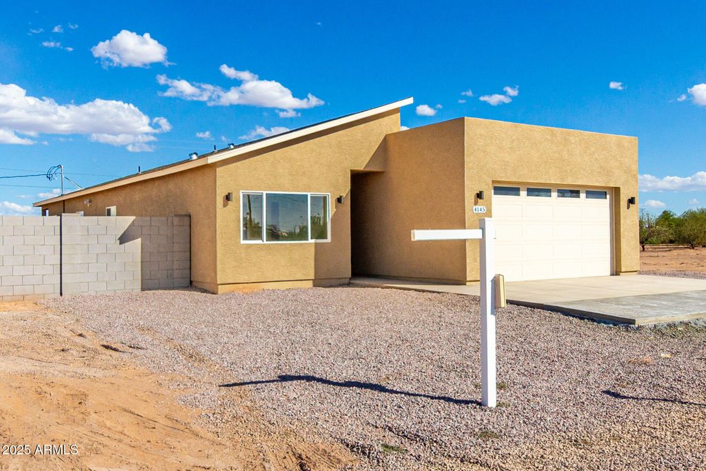 4145 N Golden Street, Eloy, AZ 85131