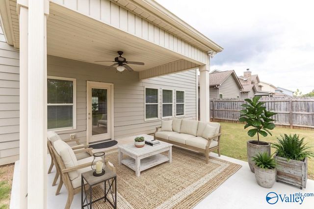 6004 Taramore Lane NW, Huntsville, AL 35806