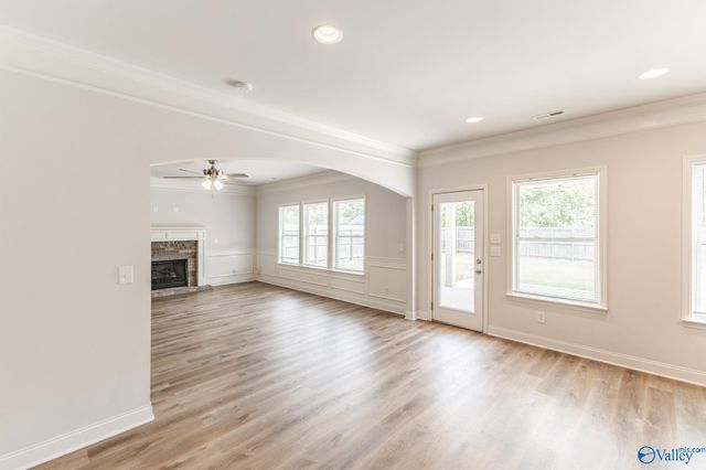 6004 Taramore Lane NW, Huntsville, AL 35806