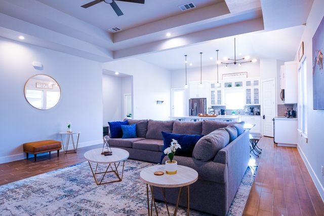 2931 Alaska Avenue, Dallas, TX 75216