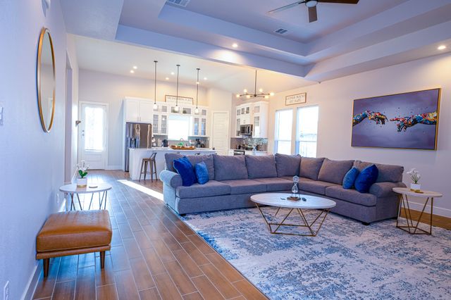 2931 Alaska Avenue, Dallas, TX 75216