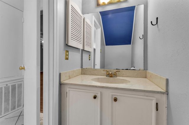 11515 Burdine Street 530, Houston, TX 77035