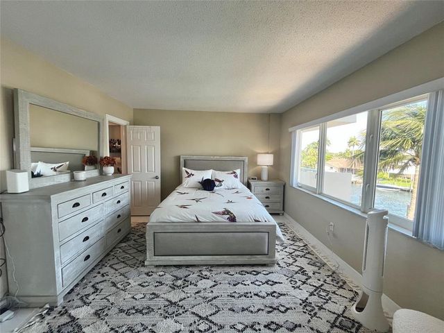 140 NE 28th Avenue 305, Pompano Beach, FL 33062