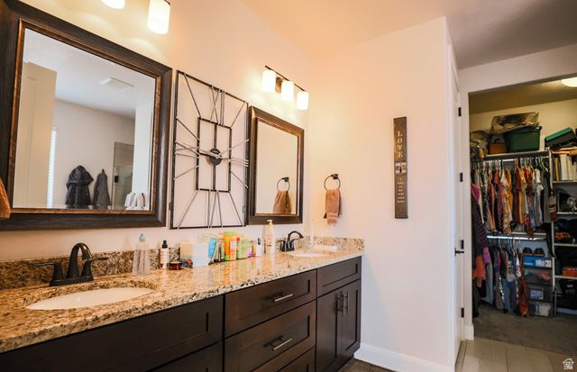 1228 E GORDON LN, Washington, UT 84780