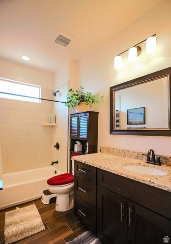 1228 E GORDON LN, Washington, UT 84780