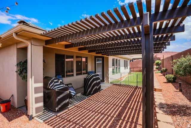 1228 E GORDON LN, Washington, UT 84780