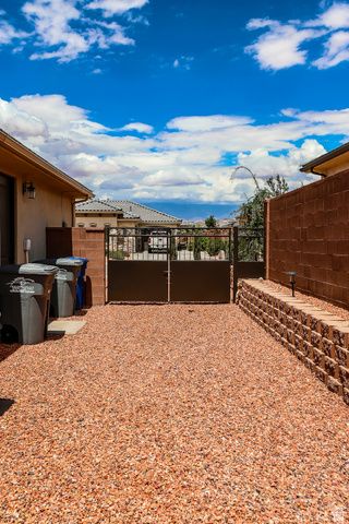 1228 E GORDON LN, Washington, UT 84780