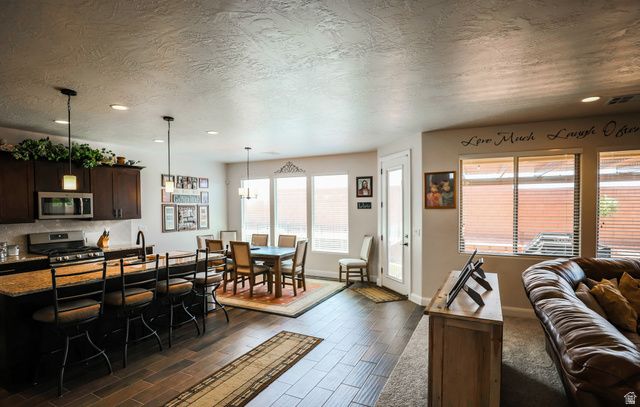 1228 E GORDON LN, Washington, UT 84780