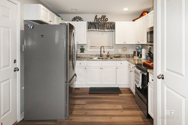 106 Plantation Circle, Summerdale, AL 36580