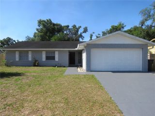 1422 OAK VALLEY DRIVE, Seffner, FL 33584