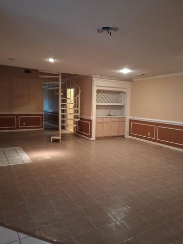 12323 W Bellfort Street, Stafford, TX 77477