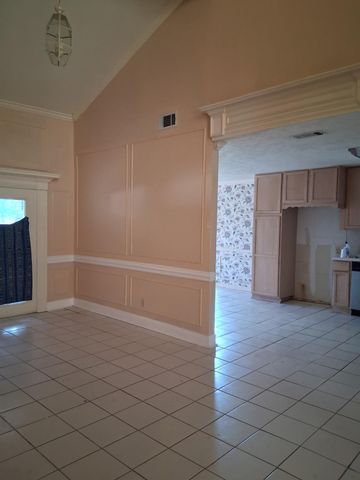12323 W Bellfort Street, Stafford, TX 77477