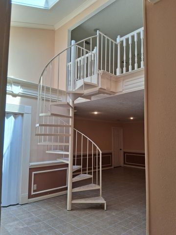 12323 W Bellfort Street, Stafford, TX 77477