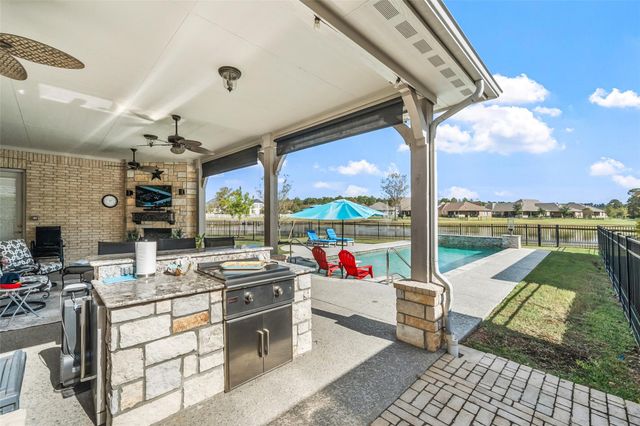 5634 Fountain Villas Way, Conroe, TX 77304