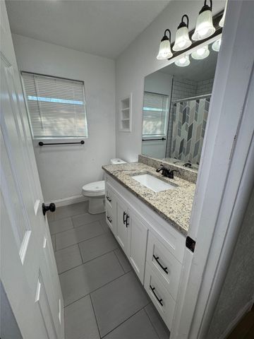 5200 Mcquade Street, Haltom City, TX 76117