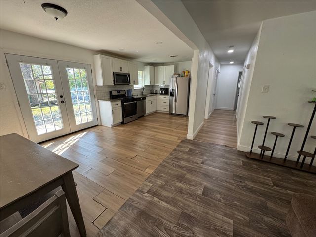 5200 Mcquade Street, Haltom City, TX 76117