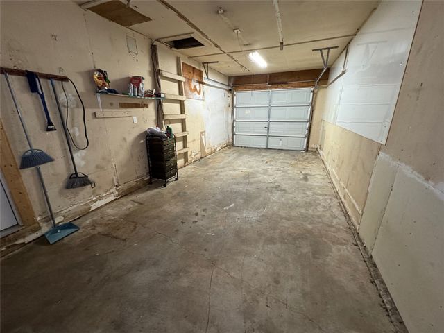 5200 Mcquade Street, Haltom City, TX 76117