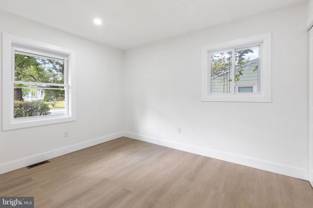 5505 BARKER PL, Lanham, MD 20706