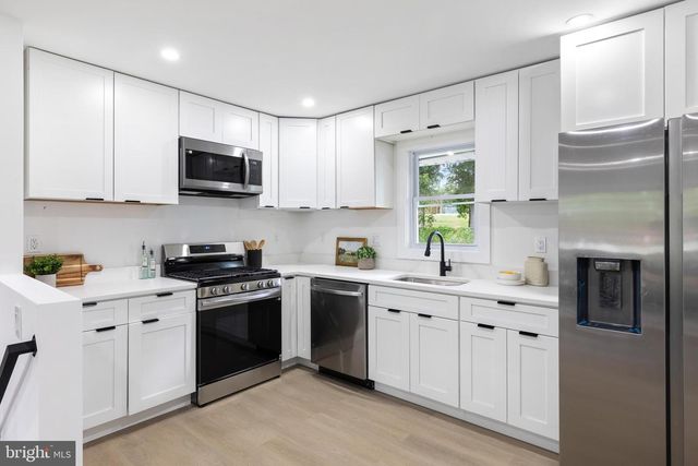 5505 BARKER PL, Lanham, MD 20706