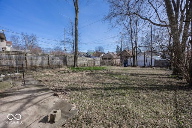 3827 N Graceland Avenue, Indianapolis, IN 46208