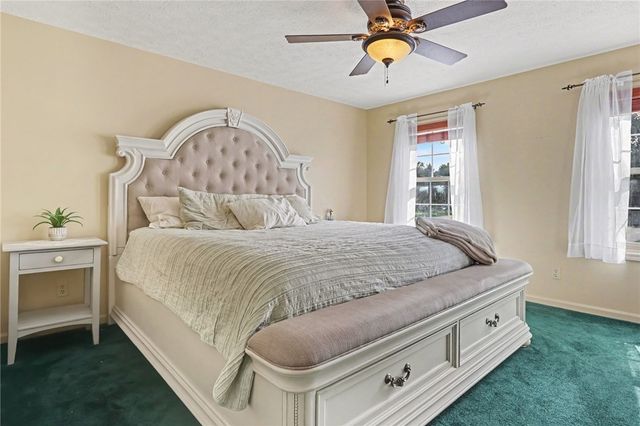 619 Galbro Circle, Webster, NY 14580