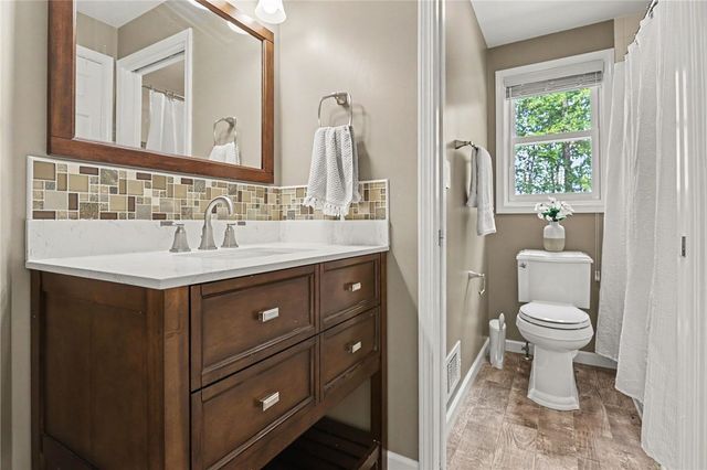 619 Galbro Circle, Webster, NY 14580