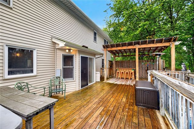 619 Galbro Circle, Webster, NY 14580