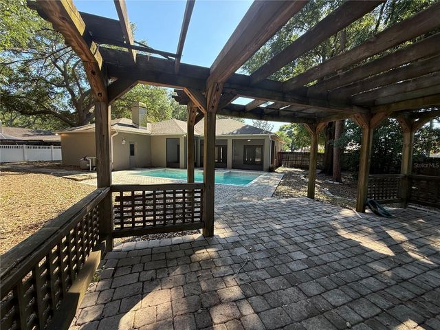 2212 MISTY RIDGE LANE, Valrico, FL 33594