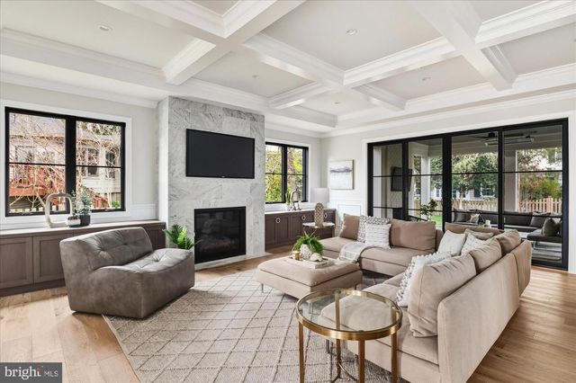 5908 CALLA DR, Mclean, VA 22101