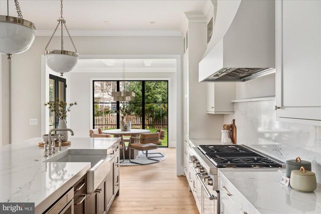 5908 CALLA DR, Mclean, VA 22101