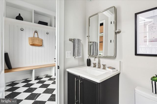 5908 CALLA DR, Mclean, VA 22101