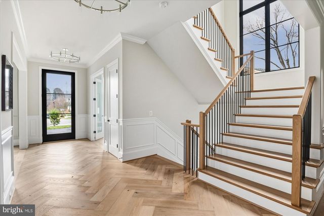 5908 CALLA DR, Mclean, VA 22101