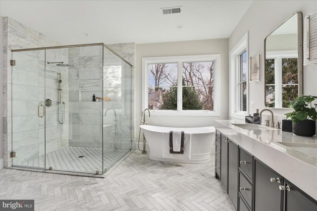 5908 CALLA DR, Mclean, VA 22101