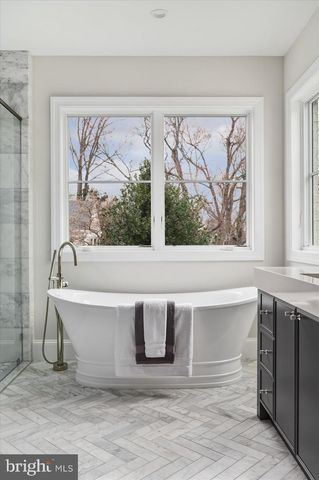 5908 CALLA DR, Mclean, VA 22101