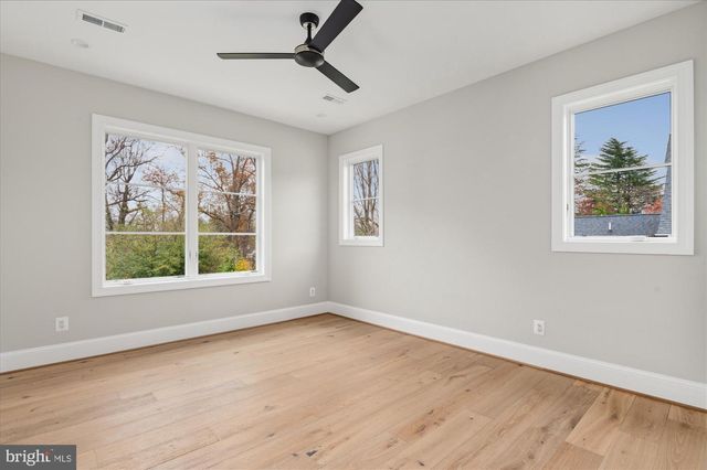 5908 CALLA DR, Mclean, VA 22101