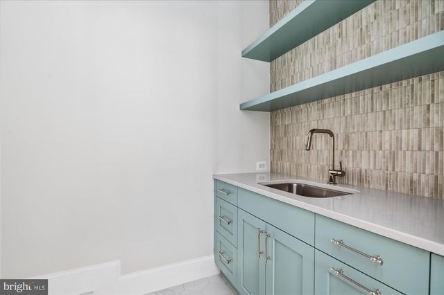 5908 CALLA DR, Mclean, VA 22101