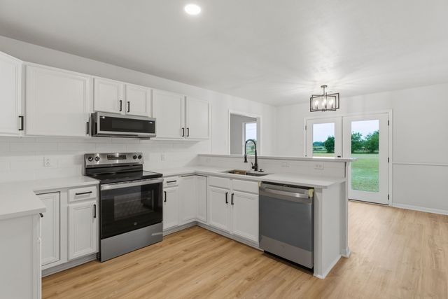 180 Woodard Lane, Bruceville, TX 76630