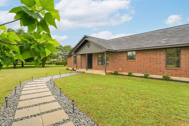 180 Woodard Lane, Bruceville, TX 76630