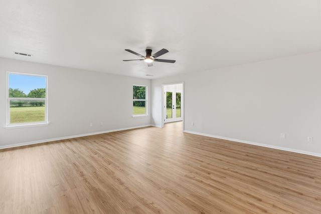 180 Woodard Lane, Bruceville, TX 76630