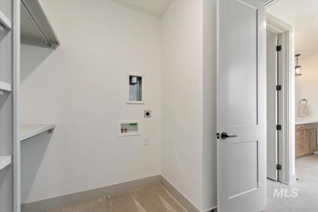 7624 W Old School St Fremont, Meridian, ID 83646