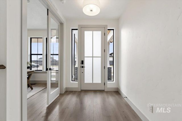 7624 W Old School St Fremont, Meridian, ID 83646