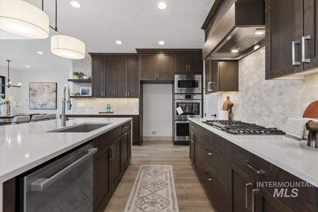 7624 W Old School St Fremont, Meridian, ID 83646