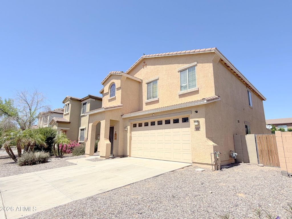 1084 E SADDLEBACK Place, San Tan Valley, AZ 85143 — photo 2